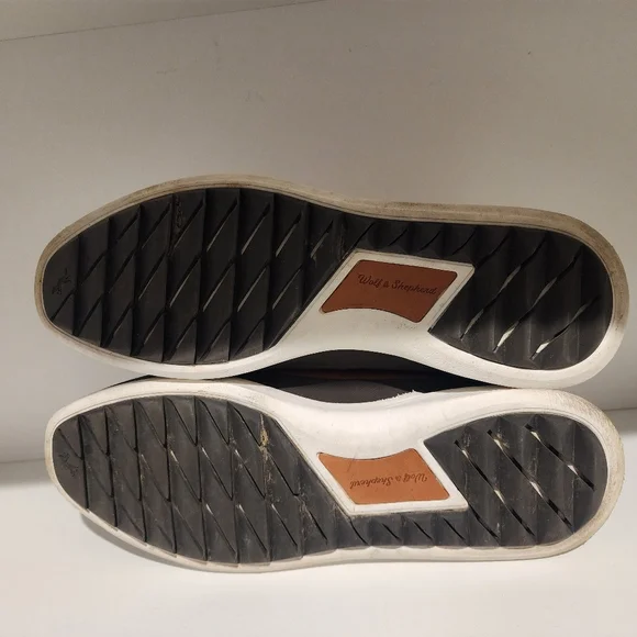 Wolf & Shepherd Tan and Black Sneakers with High-Top Design and Thick Sole